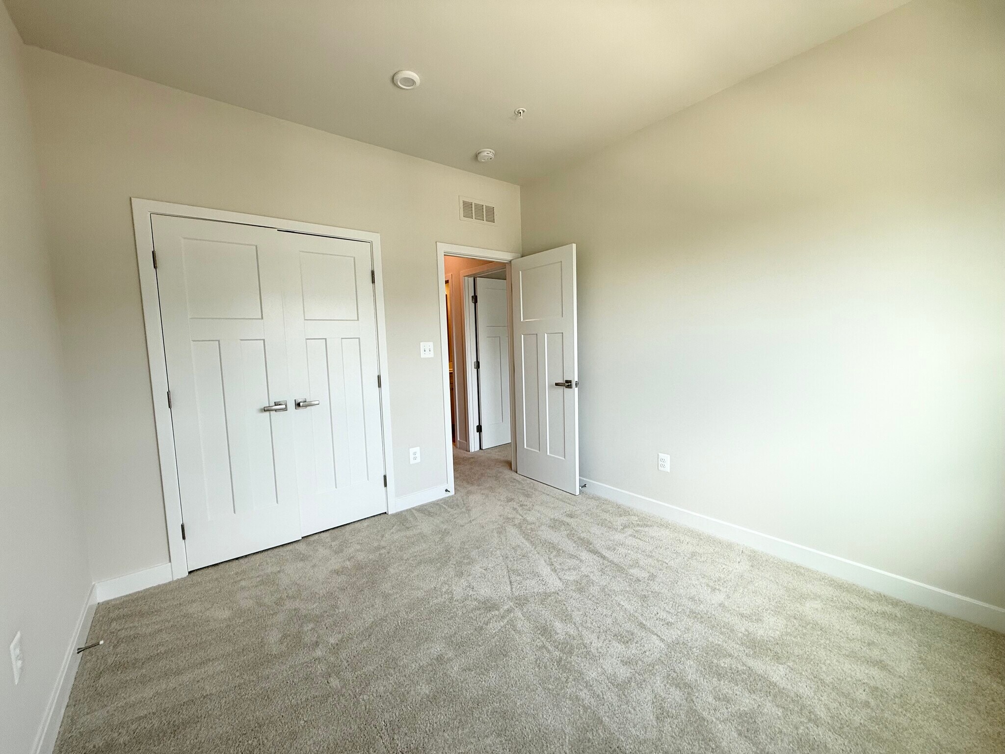 Building Photo - 7841 Blackbriar Way