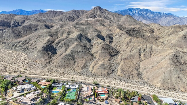 Building Photo - 39124 Channel Dr