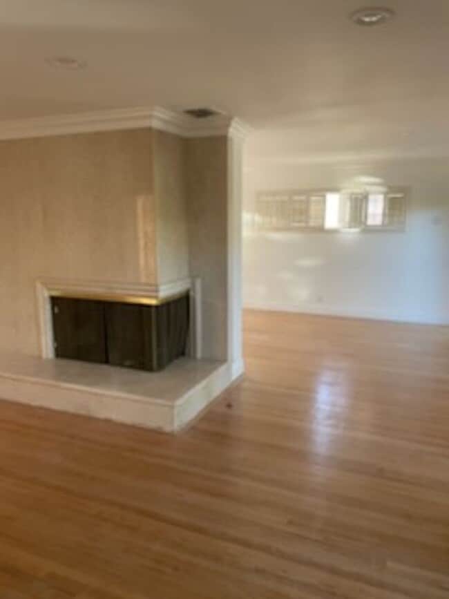 Building Photo - Wonderful Newly Remodeled Ranch Style Home in Prime San Marino