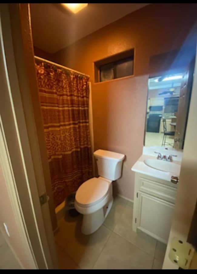 Building Photo - 682 Alto Bonito St