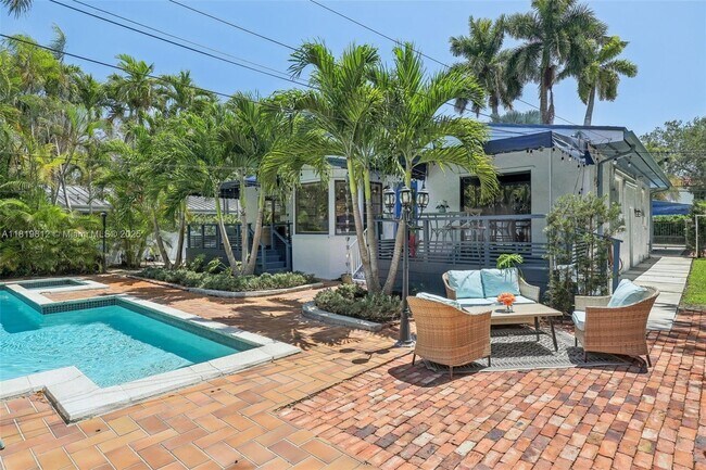Building Photo - 5703 SW 83rd St