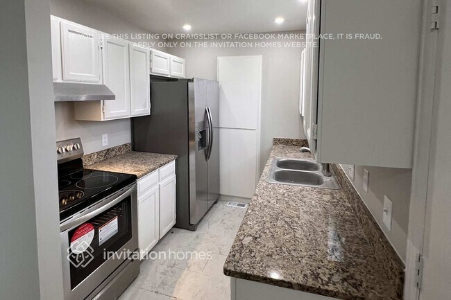 Building Photo - 4773 S Pagosa Cir