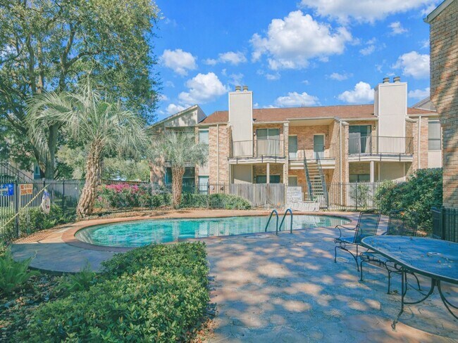 Building Photo - 8100 Cambridge St