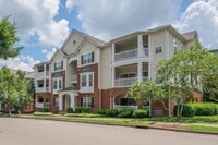 Building Photo - 2-Bed/2-Bath condo in Lenox Village.