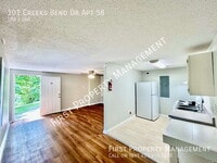 Building Photo - 101 Creeks Bend Dr