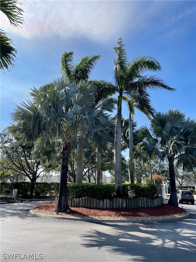 Building Photo - 8224 Key Royal Cir