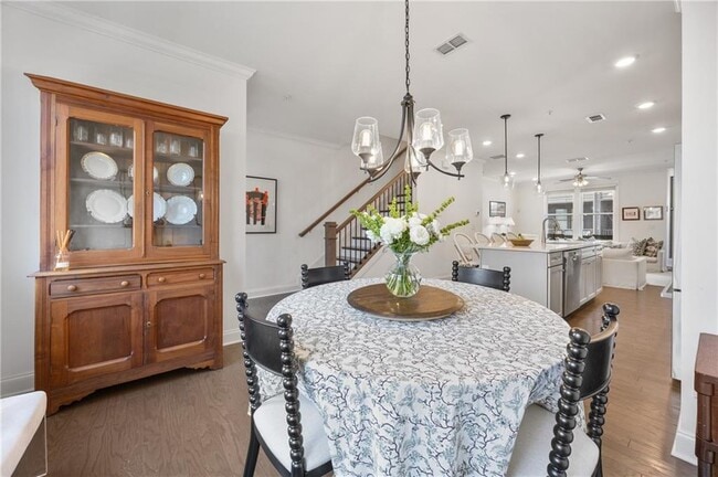 Building Photo - 6529 Beacon Dr