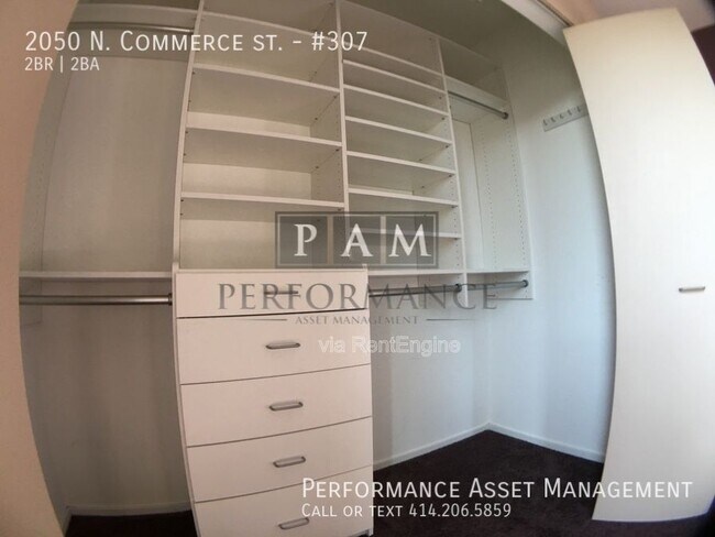 Building Photo - 2050 N Commerce St