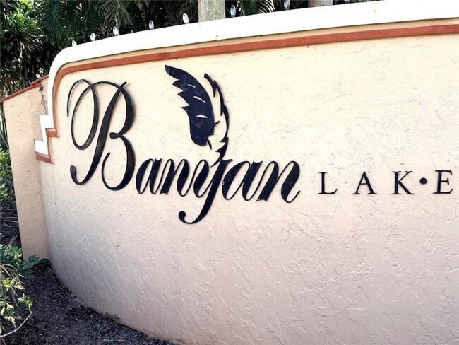 Building Photo - 8189 Severn Dr