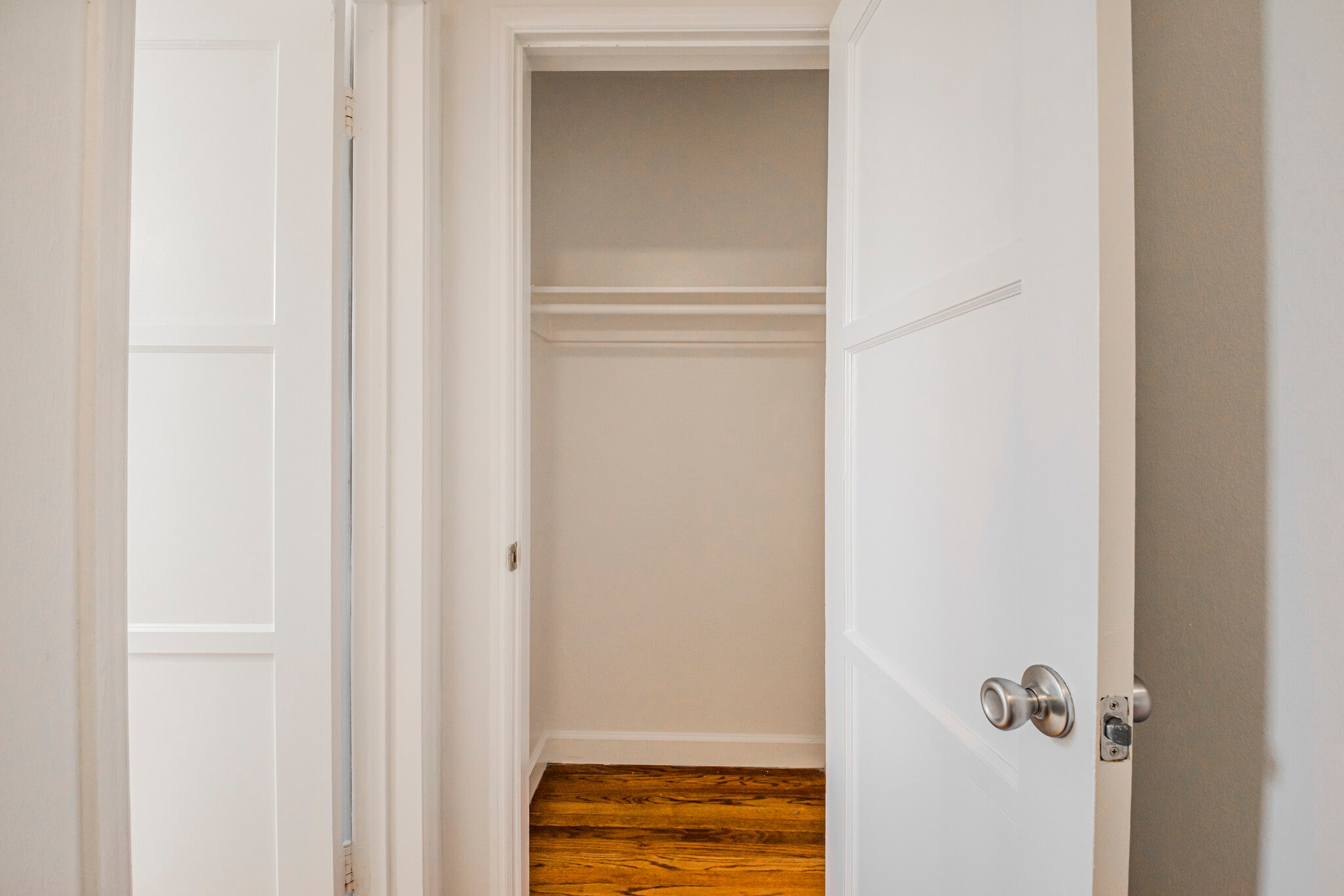 Building Photo - 8754.5 Belford Ave