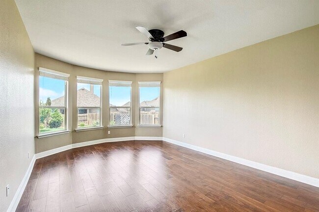 Building Photo - 3433 De Torres Cir