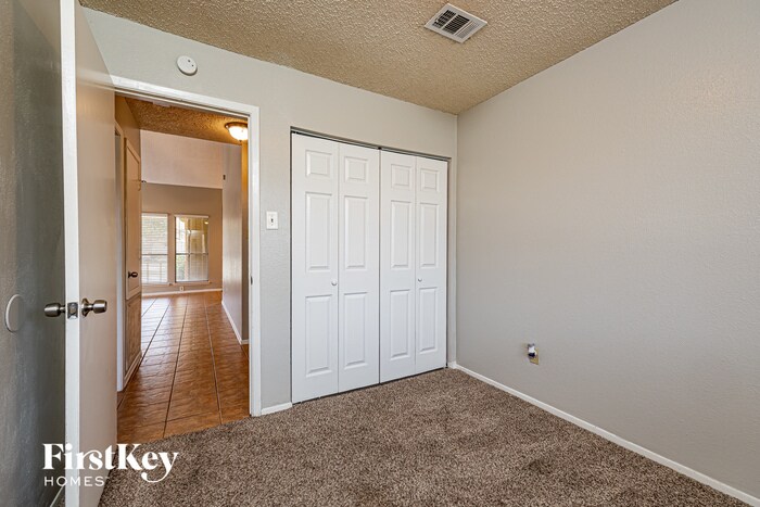 Building Photo - 23614 Pebworth Pl