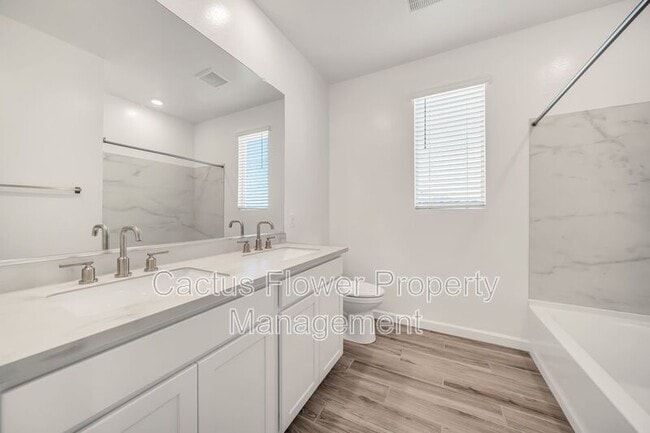 Building Photo - 6946 W Buckhorn Trail