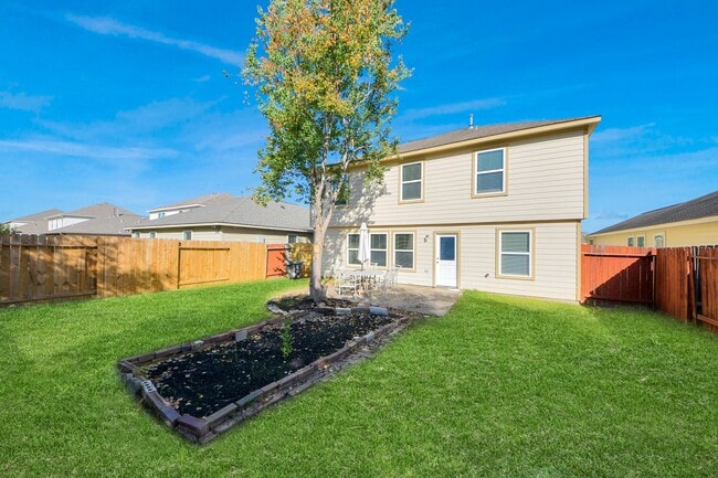 Building Photo - 23547 Legacy Oak St