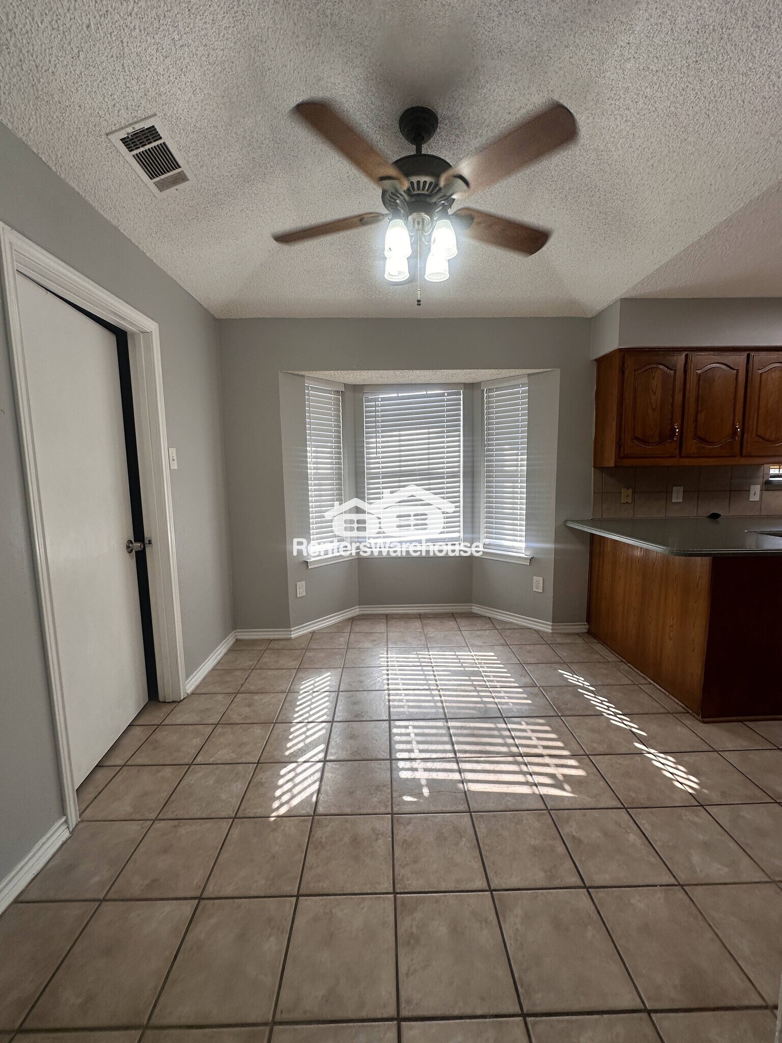 Building Photo - 616 Havencrest Dr