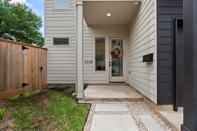 Building Photo - 3512 Mosley Ct