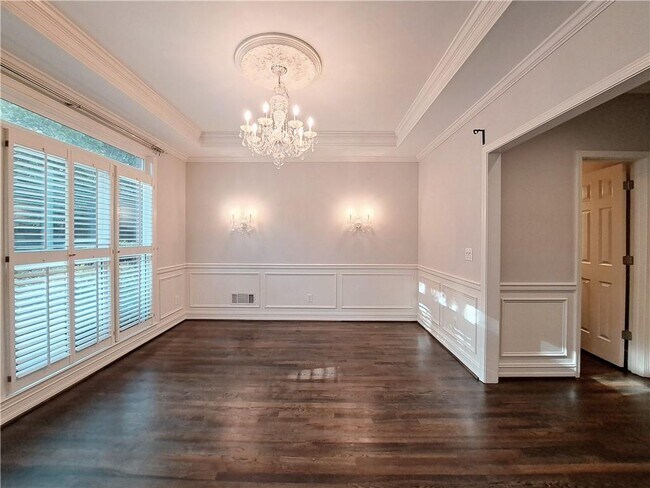 Building Photo - 2242 Lenox Walk NE