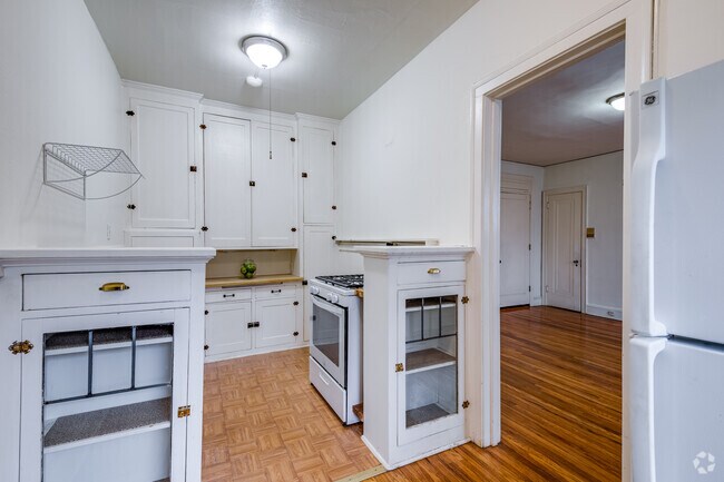 2635 Girard - 1BR, 1BA - 700SF - Unit 1 - Kitchen, Dining and Living Room - Lorraine Court