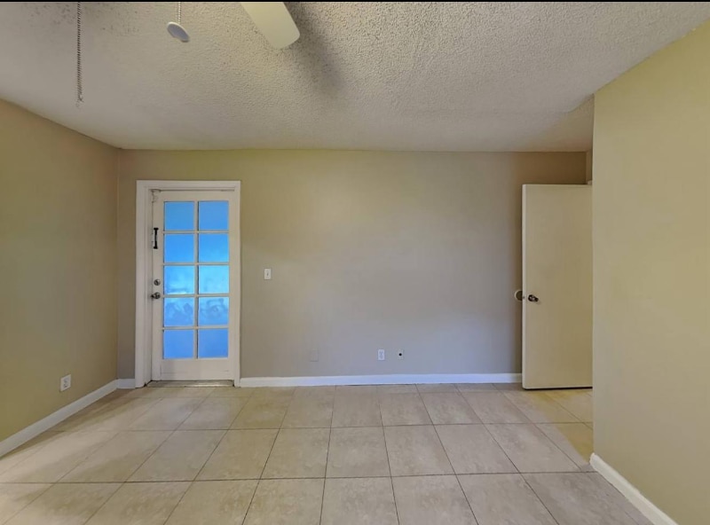 Building Photo - 6408 NW 33rd Terrace