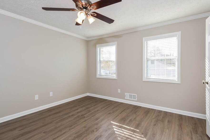 Building Photo - 2282 Martingale Ln