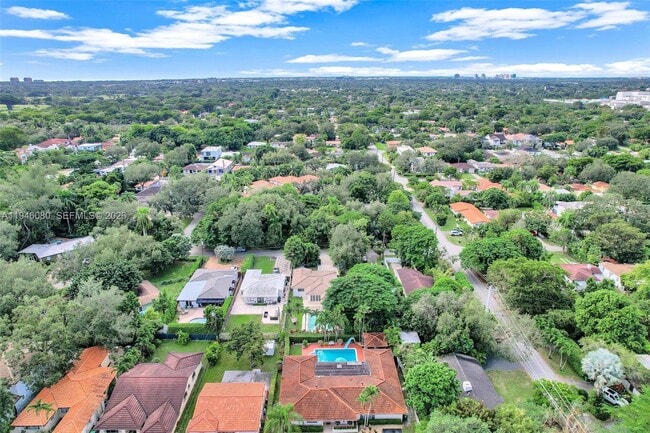 Building Photo - 5781 SW 25th St