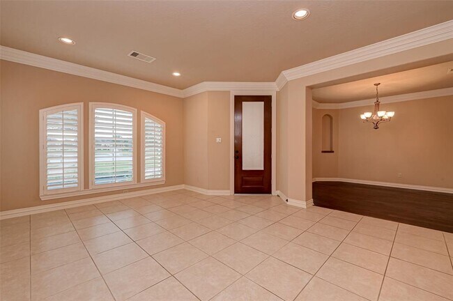 Building Photo - 14426 Summerleaf Ln