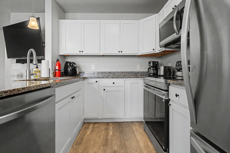 Building Photo - 2350 Canon Ave