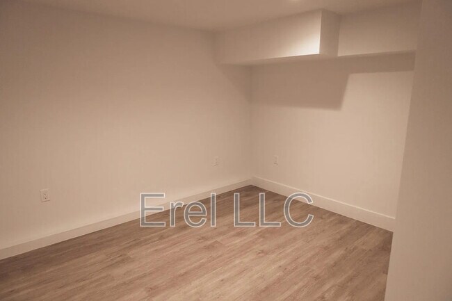 Building Photo - 2747 San Pablo Ave