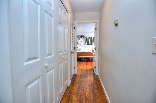 Building Photo - 1 Graystone Ln