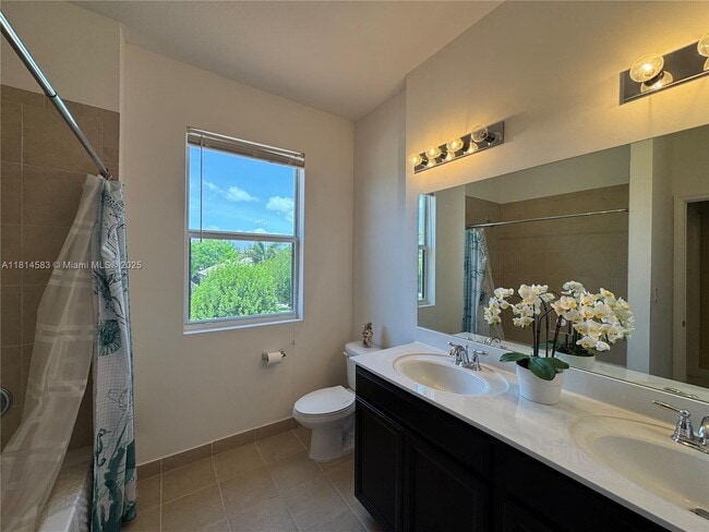 Building Photo - 24921 SW 118 Ct