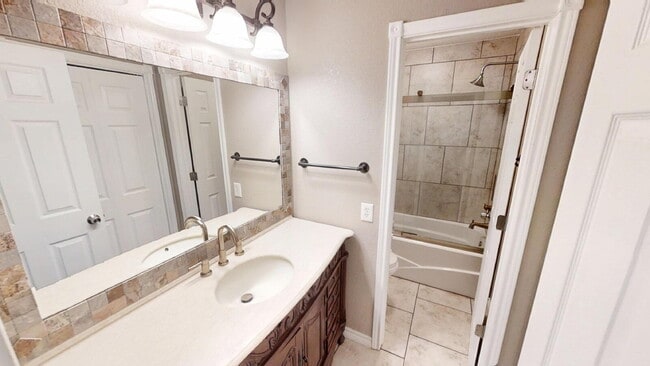 Building Photo - Welcome home to this beautifully maintained two-story residence that blends comfort, style, and e...