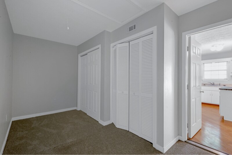Building Photo - 4211 Medina Way