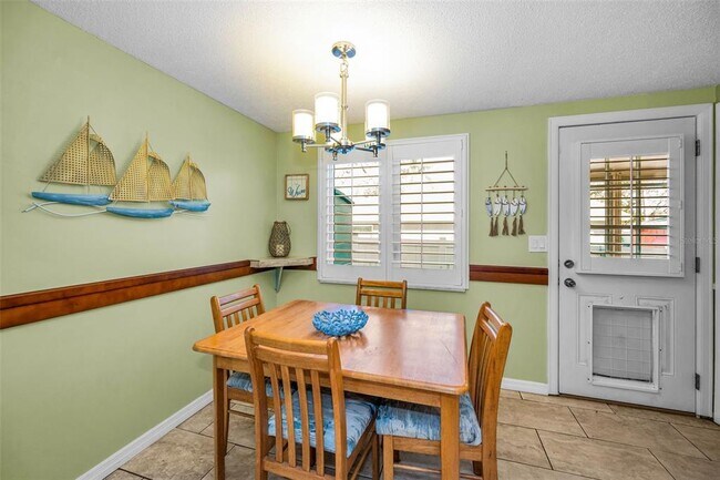 Building Photo - 1000 Crane Ct