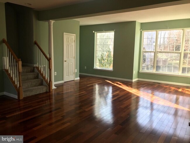 Building Photo - 15707 Palermo Terrace