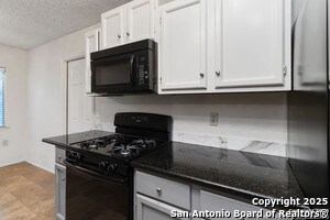 Building Photo - 7960 Splintered Oak