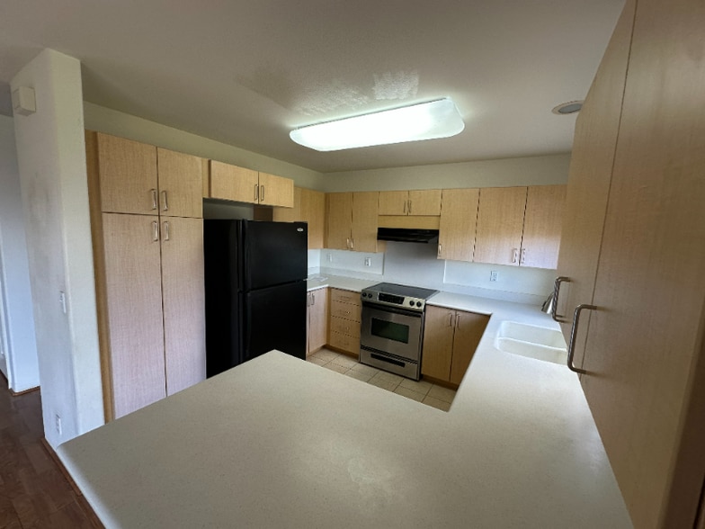 Building Photo - 92-1524-1524 Punawainui St
