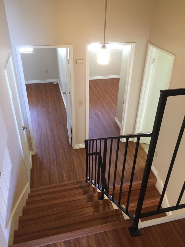 Building Photo - 1631 Avenida Selva