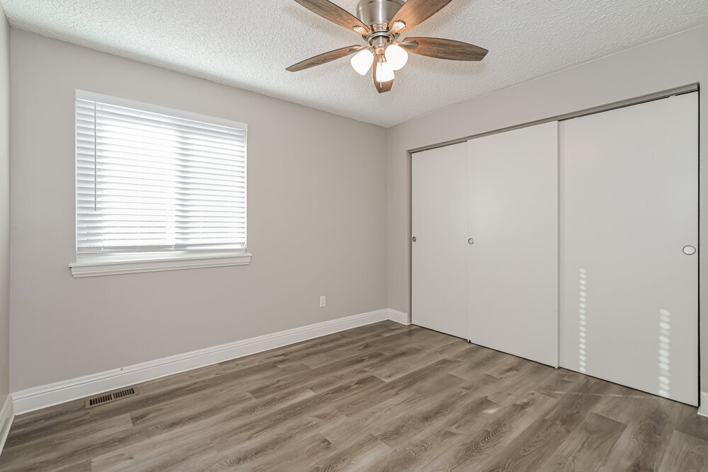 Building Photo - 17704 E Bellewood Dr