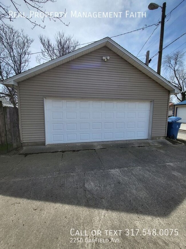 Building Photo - 2250 Garfield Ave