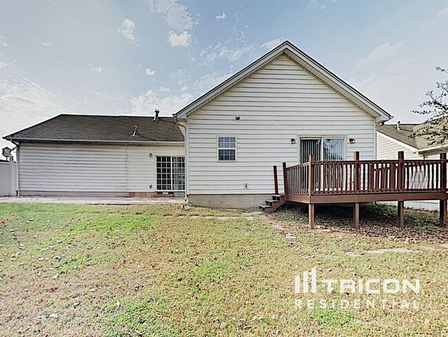 Building Photo - 107 Everett Park Dr