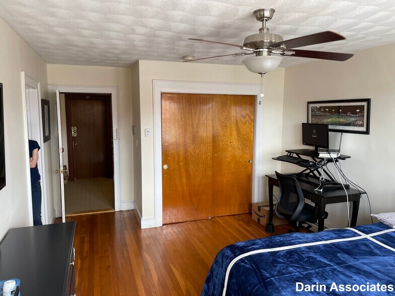 Building Photo - 38 Day St