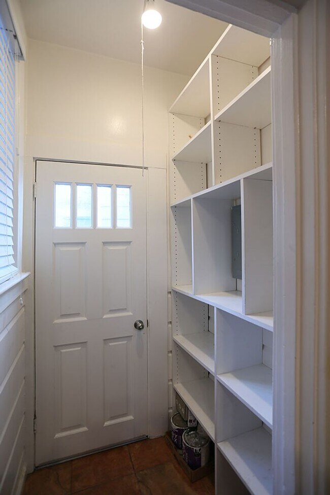 Building Photo - 1445 Cabrillo St