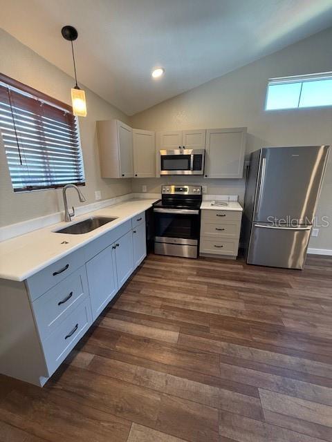 Building Photo - 2448 4th Ave N