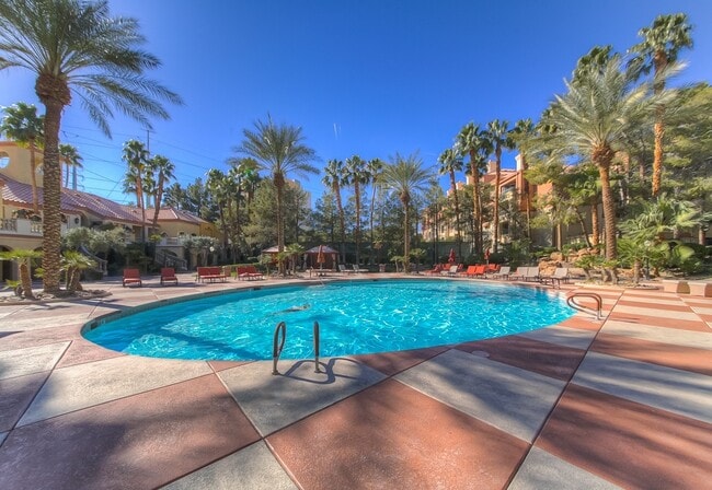 Building Photo - Meridian  Fully FURNISHED Condo with Strip & High Roller View. Includes Gas, Electric and Internet