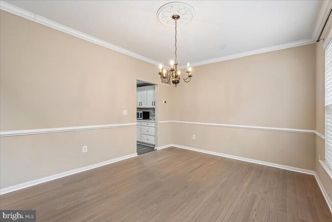 Building Photo - 905 Royal Elm Ct