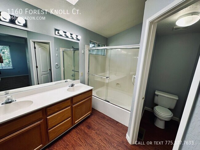 Building Photo - 1160 Forest Knoll Ct