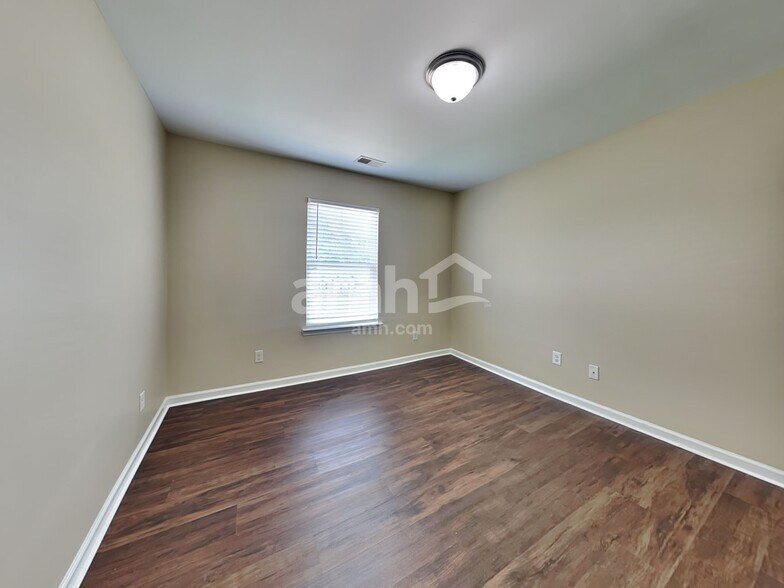 Building Photo - 60 Tranquil Pl