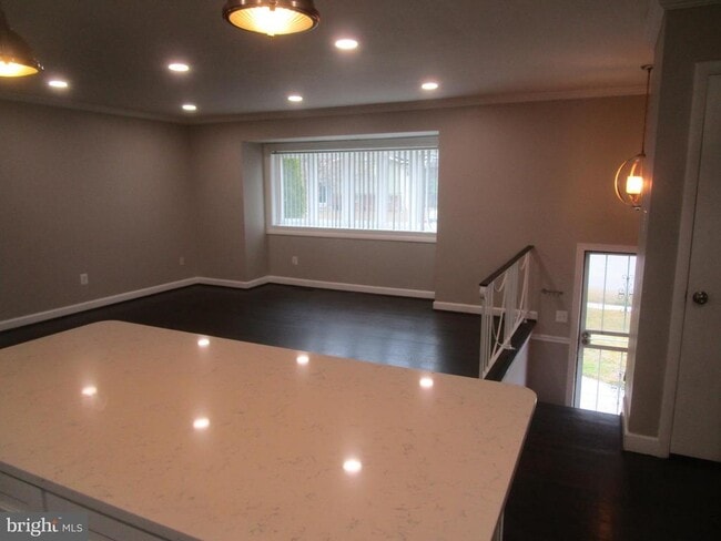 Building Photo - 1908 Fenwood Ave