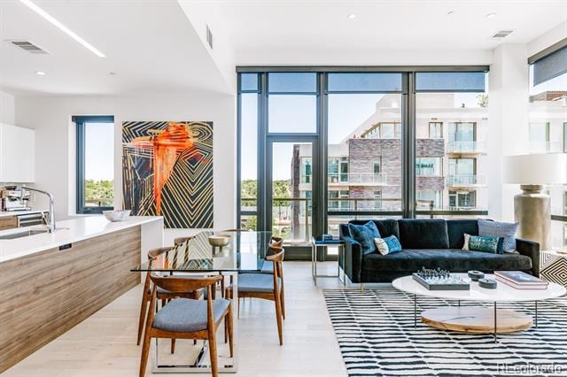 Primary Photo - 210 St Paul St