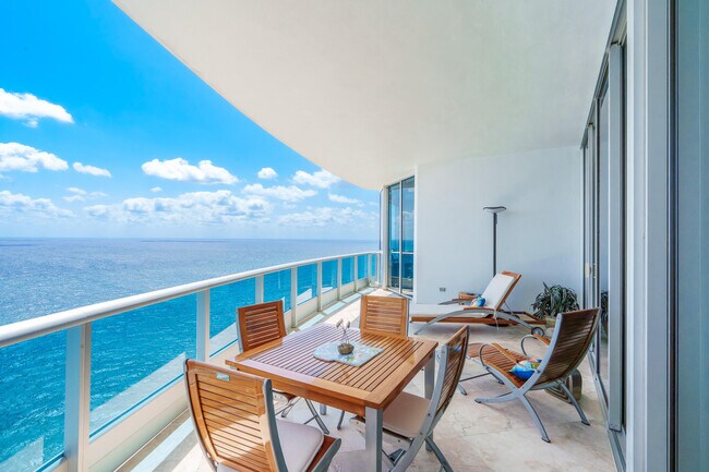 Building Photo - 1600 S Ocean Blvd